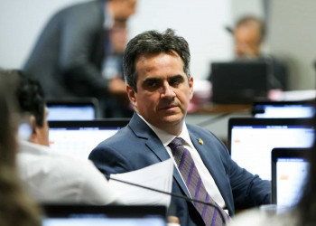 Senador Ciro Nogueira nomeia filho de indicado para FNDE em seu gabinete
